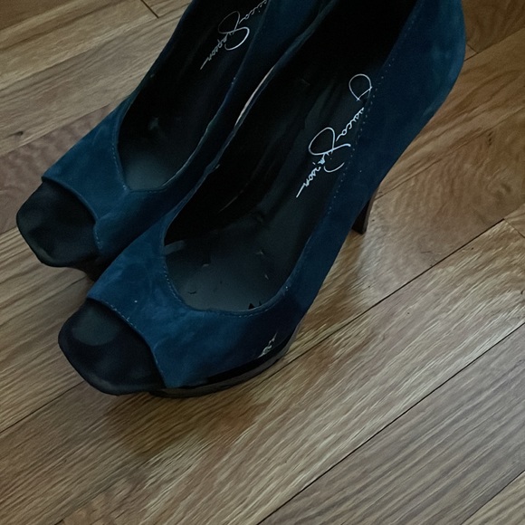 JS pumps with ankle strap - Picture 2 of 4